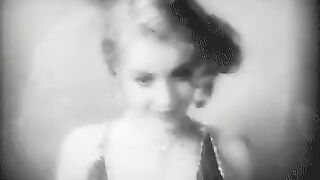 Anita Page in ''Our Dancing Daughters'' - 1928 (from /r/VGB) [GIF]