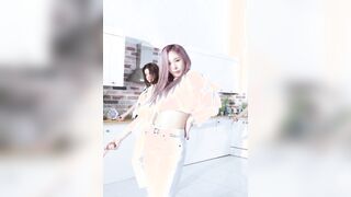 Everglow - Mia (complete members in comments)