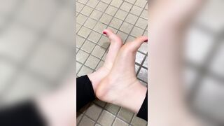 Gf[21] showing off her feet. Enjoy