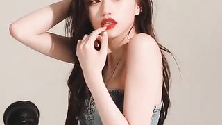 Weki Meki - Doyeon Super Sultry