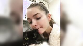 GiRl EaTiNg PuSsY aNd SpAnKeD