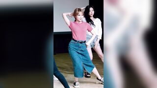 DIA - Jueun bouncies