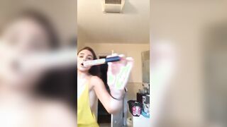 Olivia Culpo's Live Stream