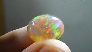 The rainbow stone (Opal)