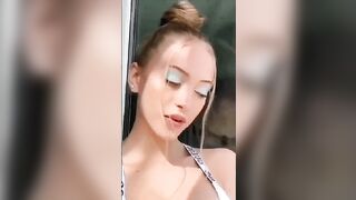 Who can cumtribute Sophia Diamond or cocktribute ????????