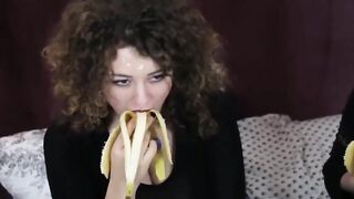 Leila Lowfire loves banana so much, that I'd love to feed her mine