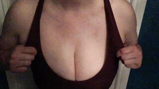 My 36DDD’s are ready to burst out of my sports bra ????????????