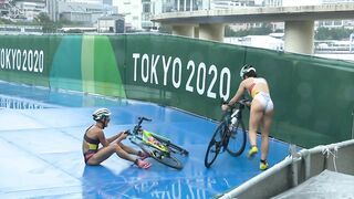 Anna Godoy Contreras in the Triathlon