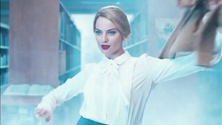 Can't stop fantasizing over my hot professor Margot Robbie. I bet all the jocks and bullies have gotten balls deep in her