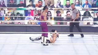 Bianca Belair slapping her ass. (Click on link for sound)
