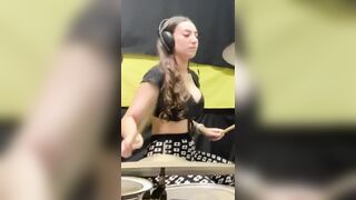 Drummer Girl