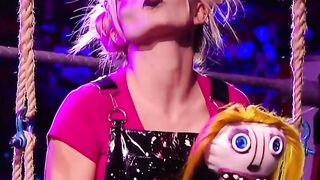 Alexa Bliss Kiss ????