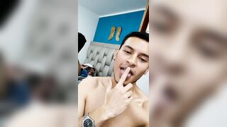 https://chaturbate.com/cruz_vega_/ come play with me ????????