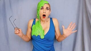 new gifs from genevieve rene look at that amazing cleavage getting slime!