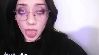 ahegao with glasses ???? cum on them baby????