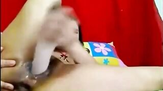 latin webcam babe milkin her pussy